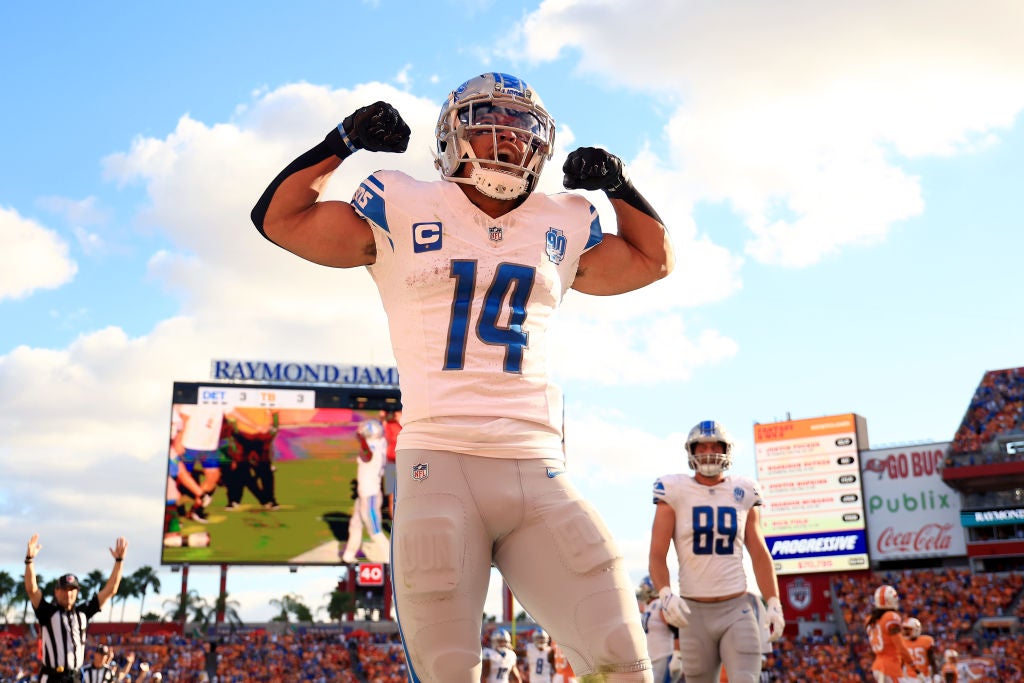 Detroit Lions Extend Amon Ra St Brown S Contract