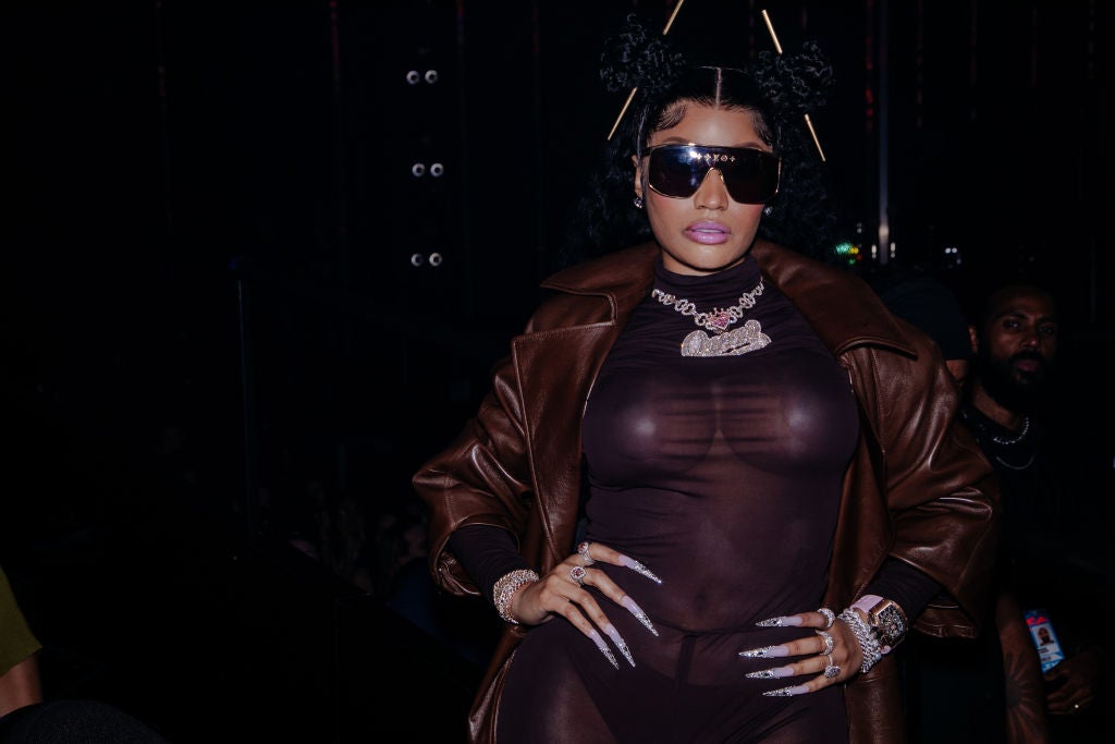 2023 MTV Video Music Awards - Backstage, Nicki Minaj Threatens To Fire Tour DJ For Signing Boobs After Arrest