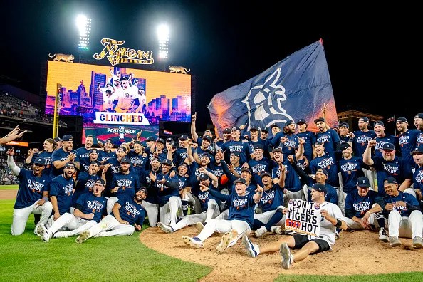 Chicago White Sox v Detroit Tigers